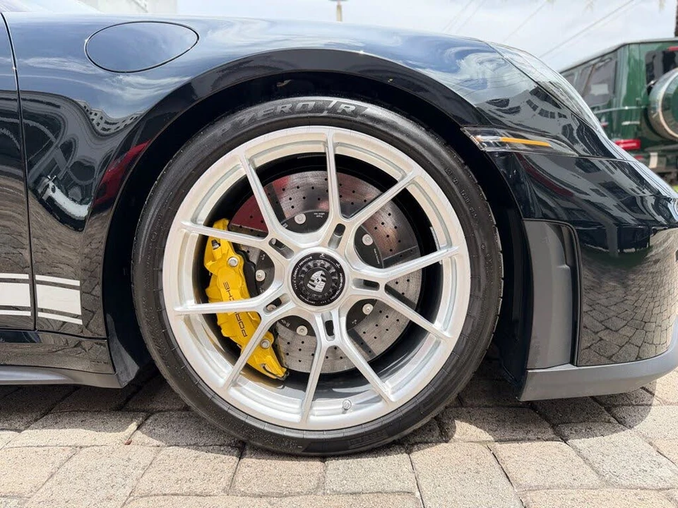 2026 Porsche 992 GT3 Touring - Image 29 of 31