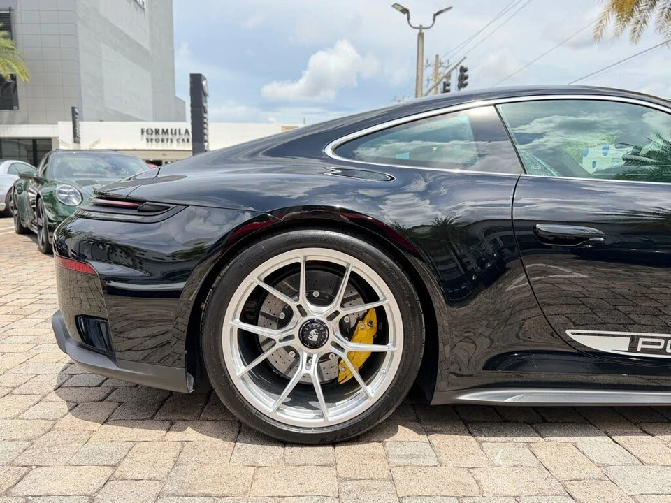 2026 Porsche 992 GT3 Touring - Image 26 of 31