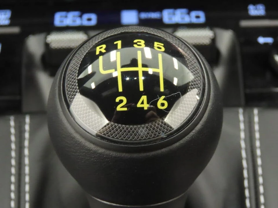 2026 Porsche 992 GT3 Touring - Image 28 of 31