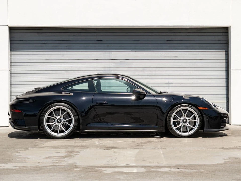 2026 Porsche 992 GT3 Touring - Image 28 of 31