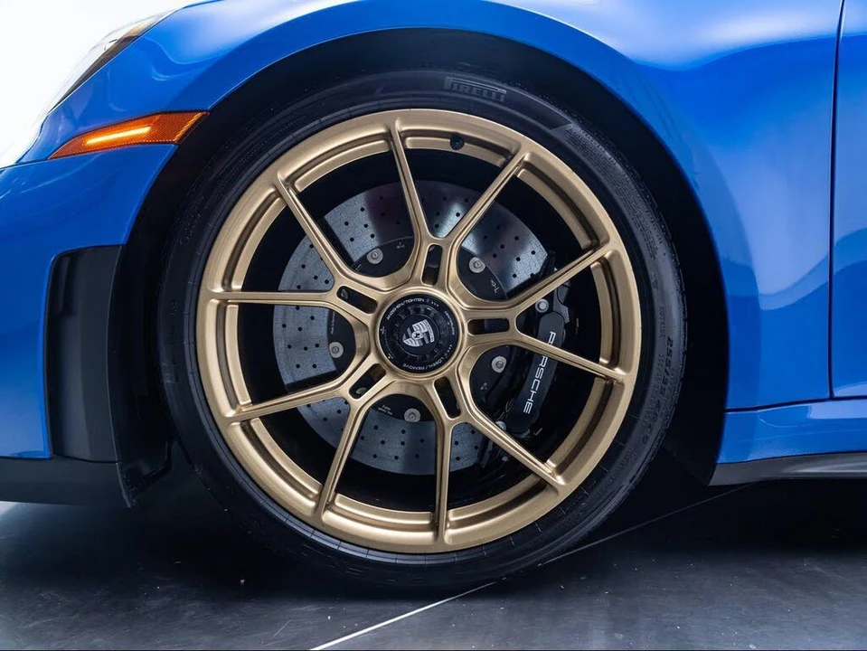 2026 Porsche 992 GT3 Touring - Image 17 of 31