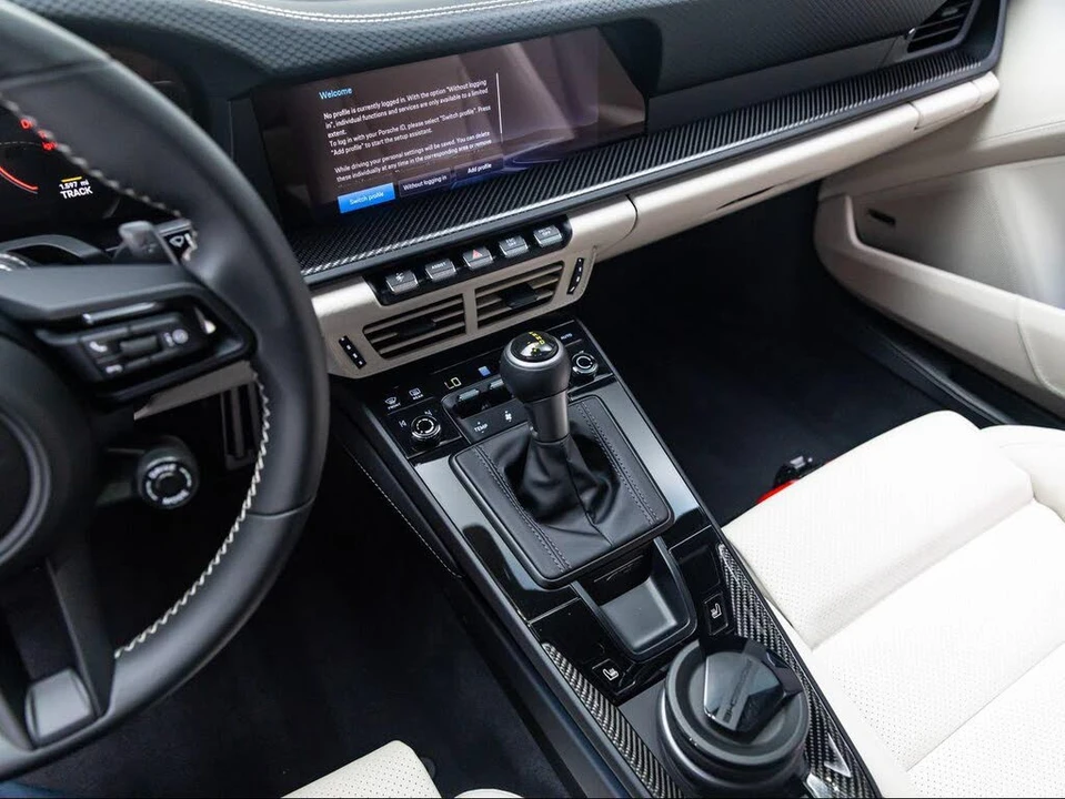 2026 Porsche 992 GT3 Touring - Image 27 of 31