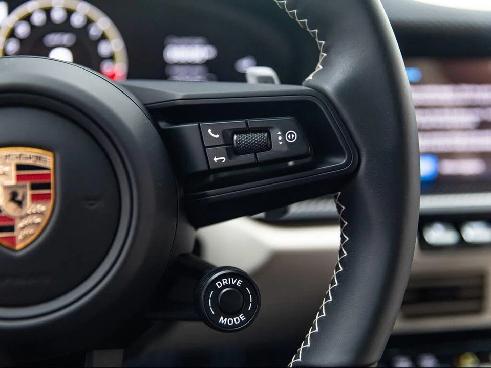 2026 Porsche 992 GT3 Touring - Image 21 of 31