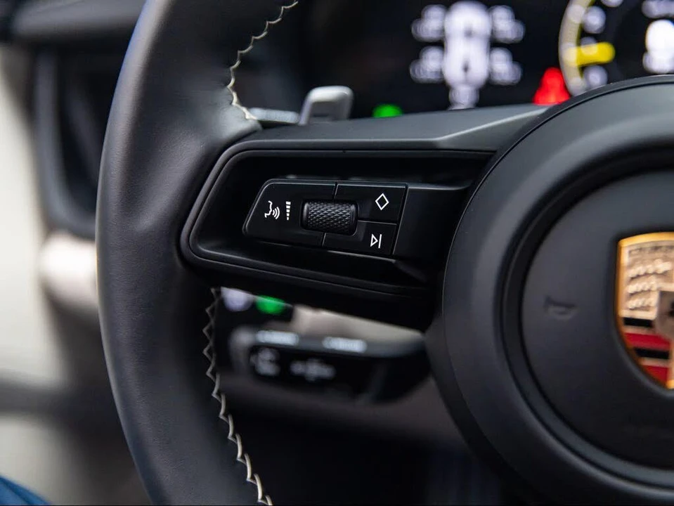 2026 Porsche 992 GT3 Touring - Image 20 of 31