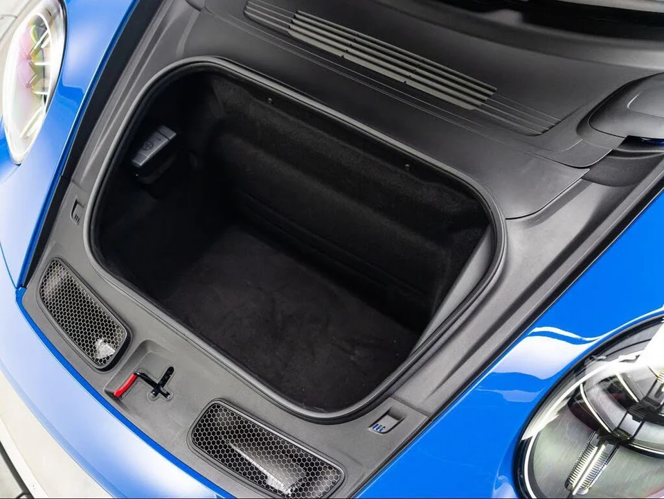 2026 Porsche 992 GT3 Touring - Image 15 of 31