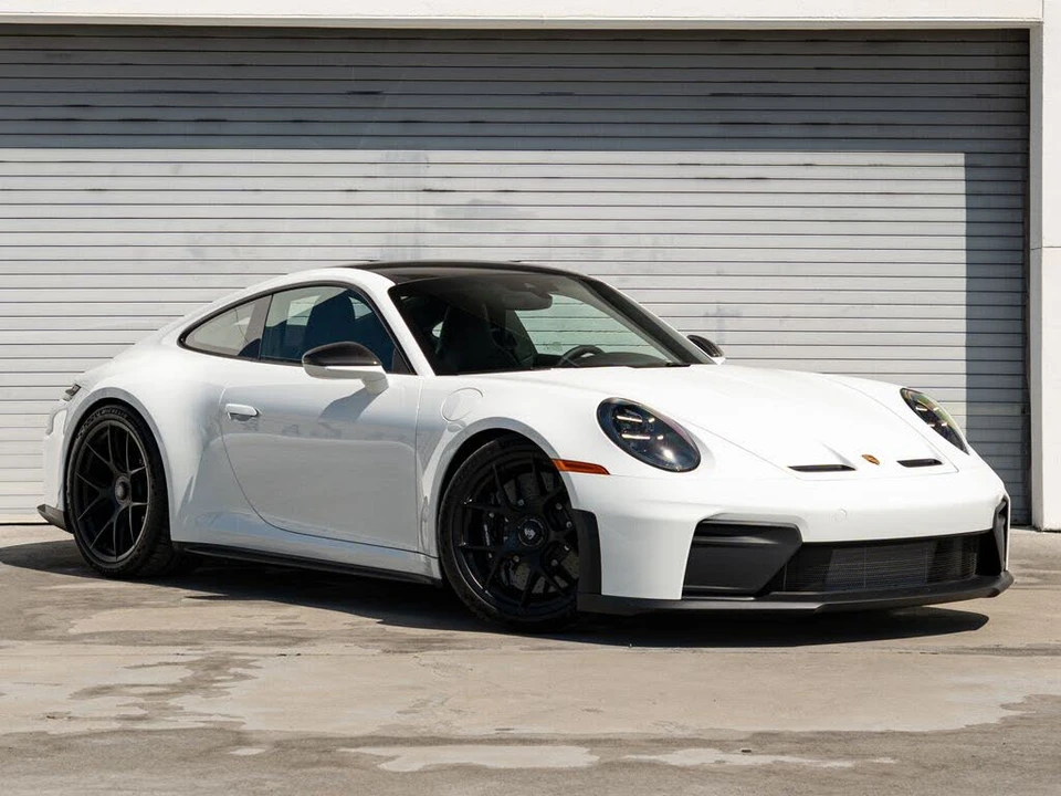 2026 Porsche 992 GT3 Touring - Image 29 of 31