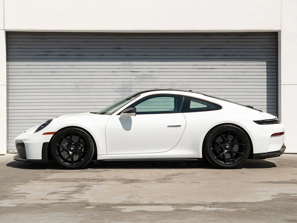 2026 Porsche 992 GT3 Touring - Image 2 of 31