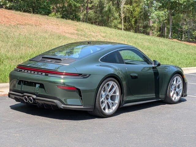 2026 Porsche 992 GT3 Touring - Image 28 of 31