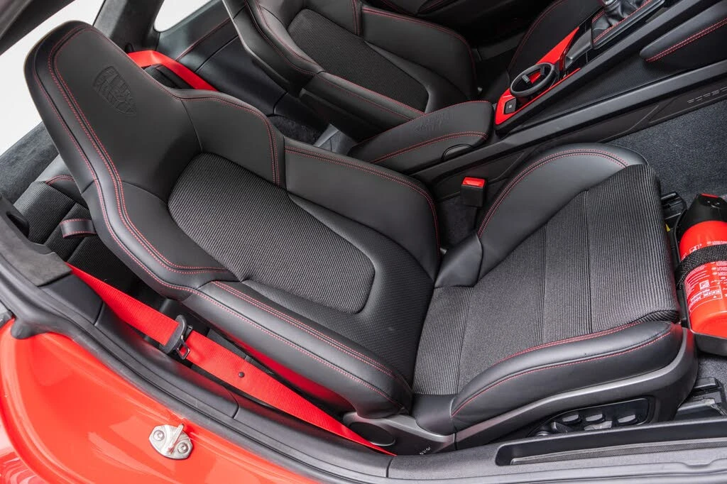 2026 Porsche 992 GT3 Touring - Image 25 of 31