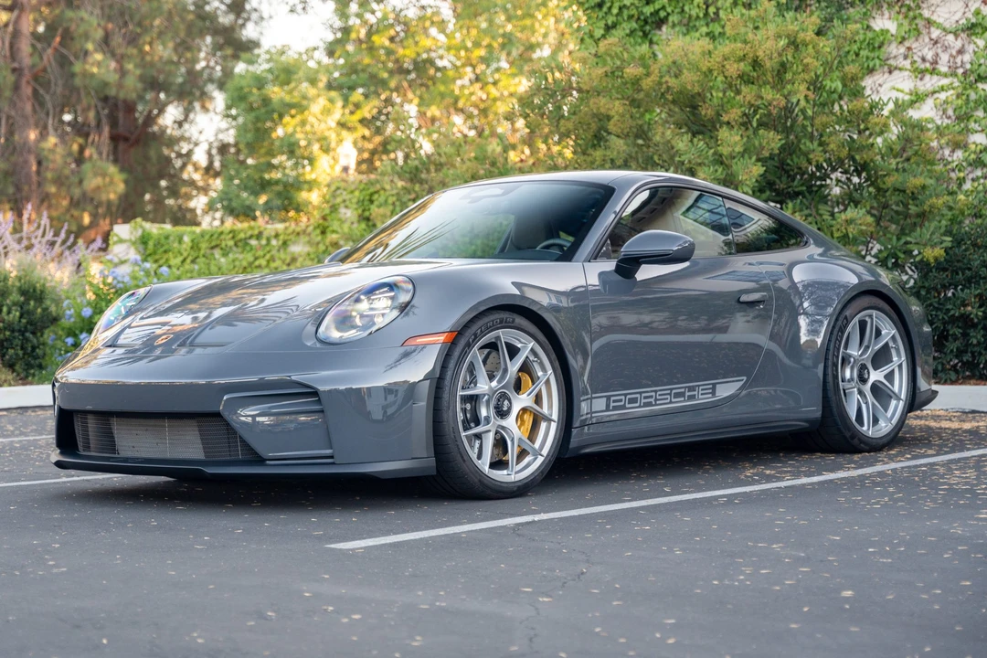 2026 Porsche 992 GT3 Touring - Image 2 of 31