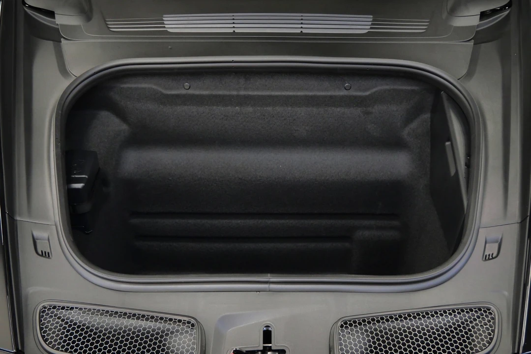 2026 Porsche 992 GT3 - Image 19 of 21