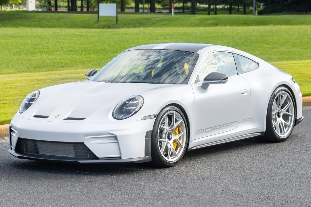 2026 Porsche 992 GT3 Touring - Image 1 of 31