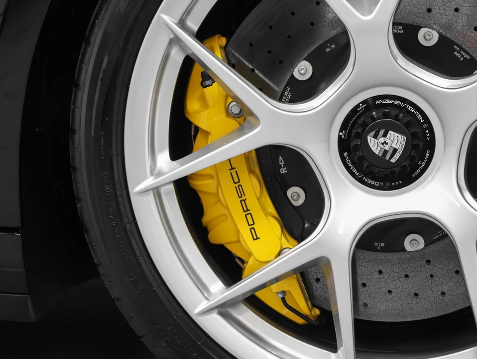 2026 Porsche 992 GT3 Touring - Image 20 of 31