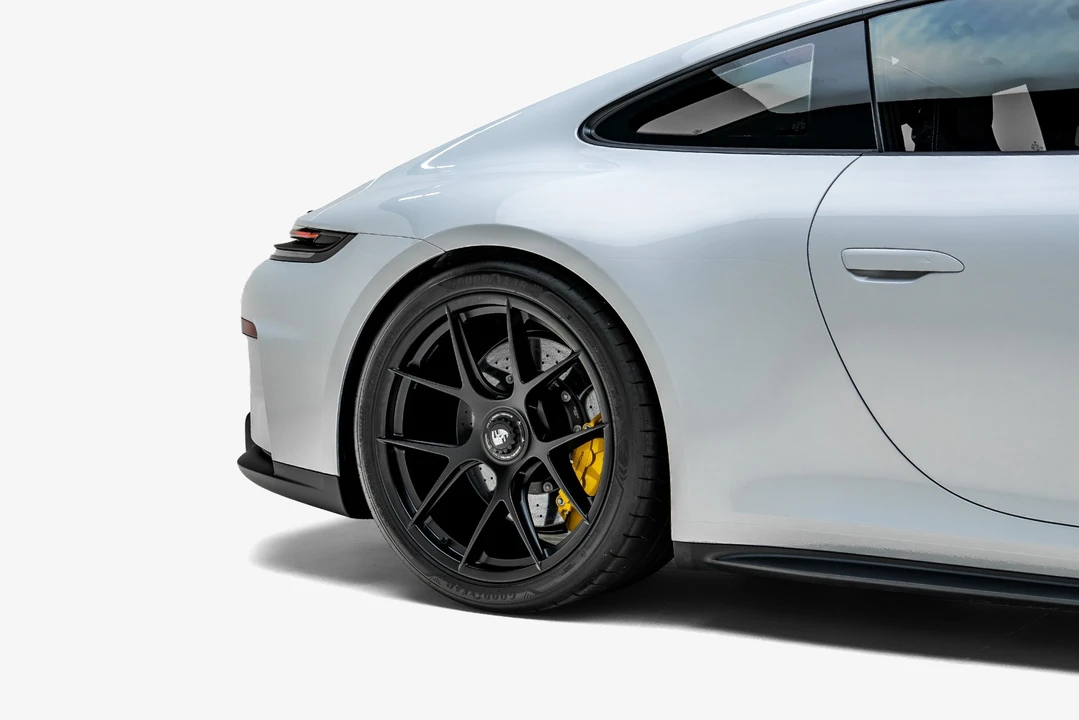 2026 Porsche 992 GT3 Touring - Image 20 of 31