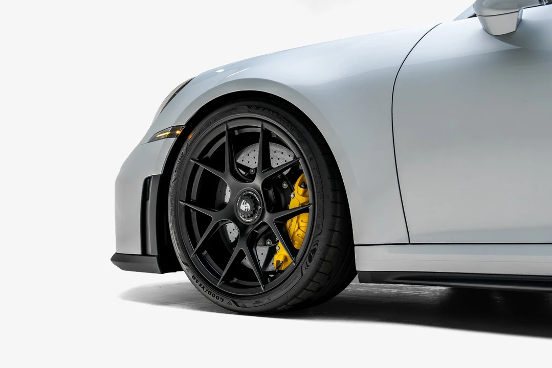 2026 Porsche 992 GT3 Touring - Image 18 of 31