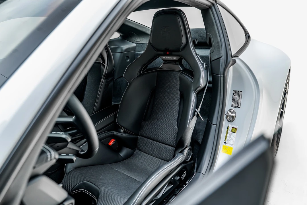 2026 Porsche 992 GT3 Touring - Image 4 of 31