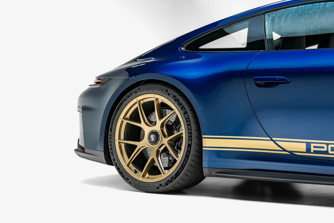 2026 Porsche 992 GT3 Touring - Image 19 of 31