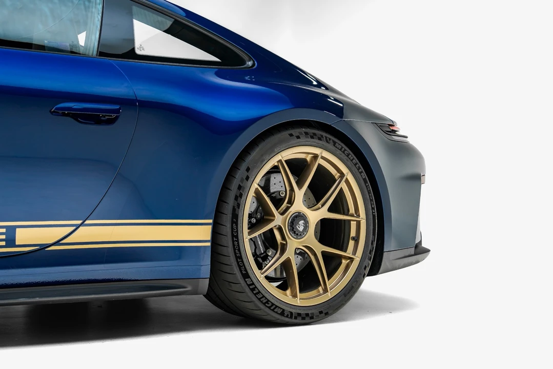 2026 Porsche 992 GT3 Touring - Image 18 of 31