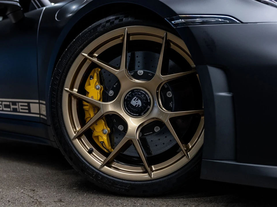 2026 Porsche 992 GT3 Touring - Image 18 of 31