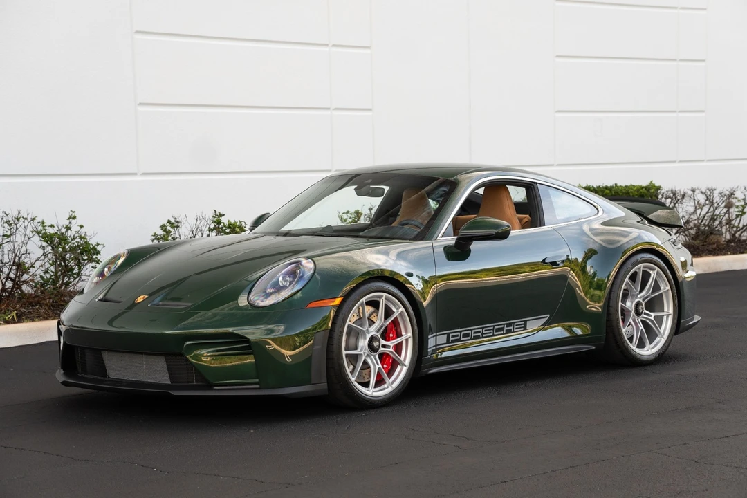 2026 Porsche - Image 24 of 31