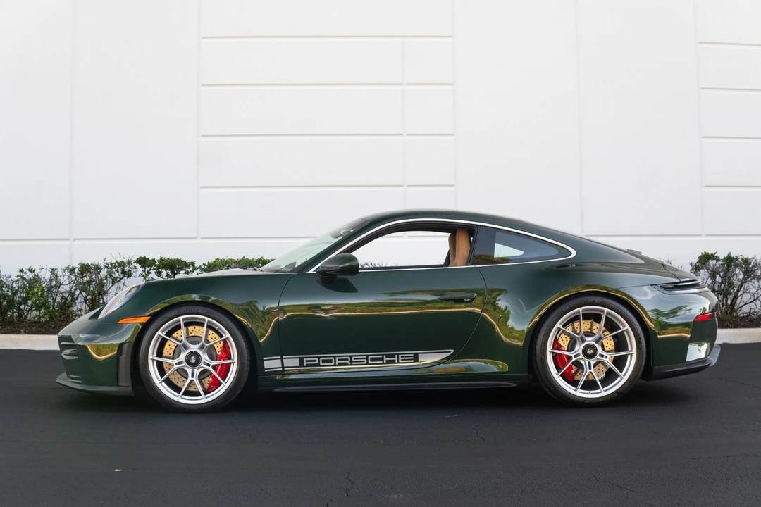 2026 Porsche 992 GT3 - Image 28 of 31