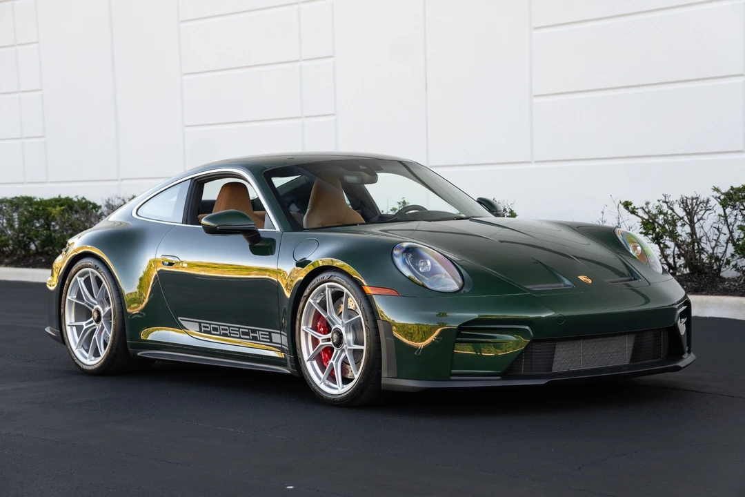 2026 Porsche - Image 4 of 31