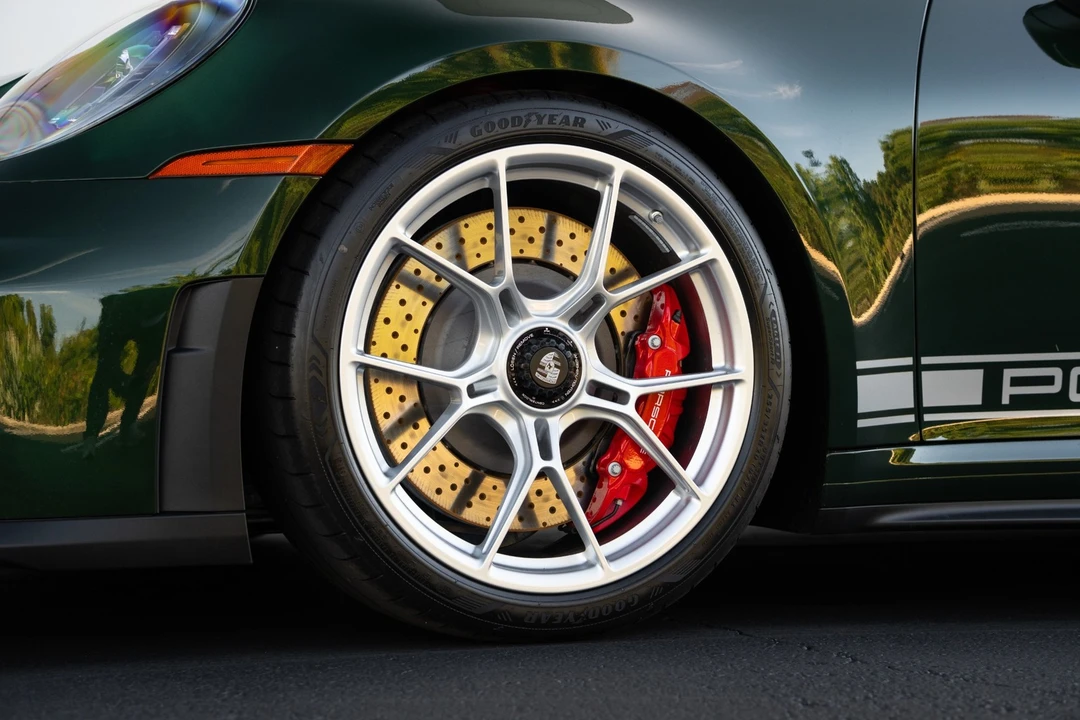 2026 Porsche 992 GT3 - Image 25 of 31