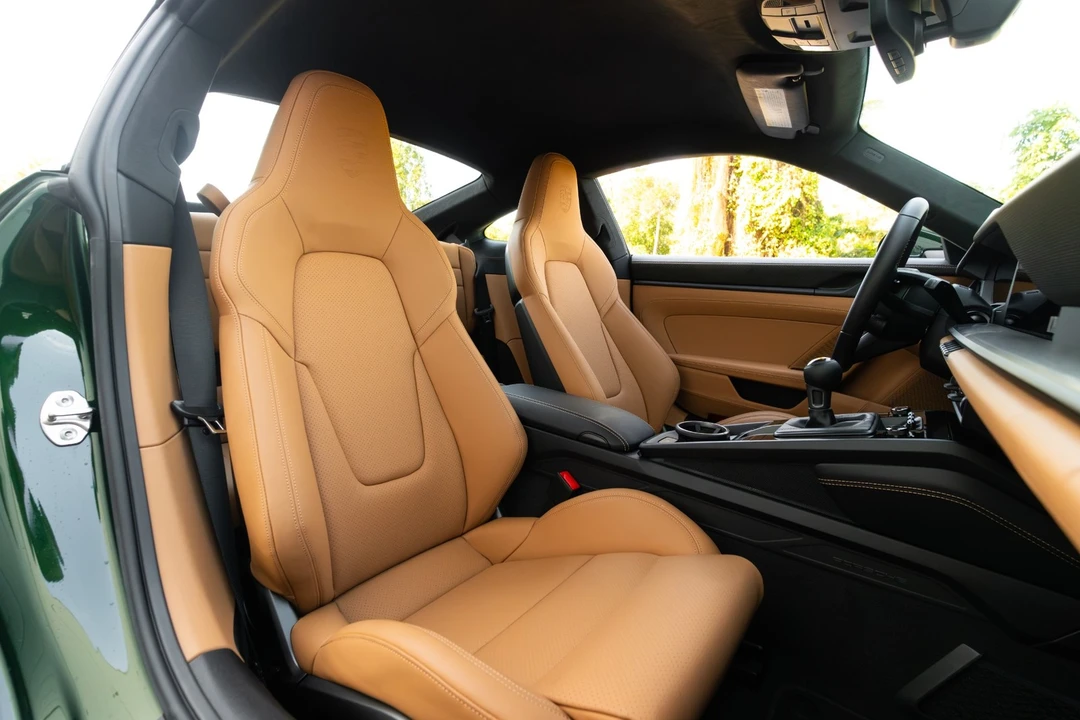 2026 Porsche - Image 8 of 31