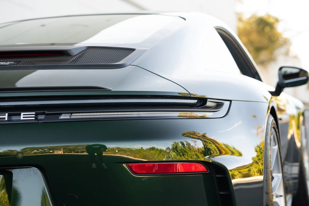 2026 Porsche - Image 19 of 31