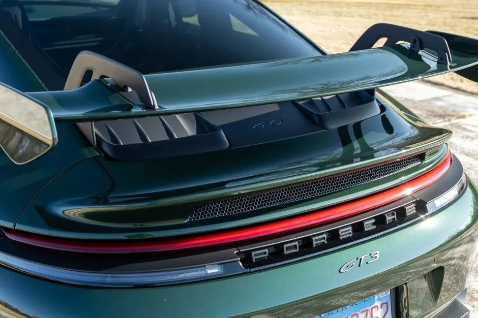 2026 Porsche - Image 9 of 31
