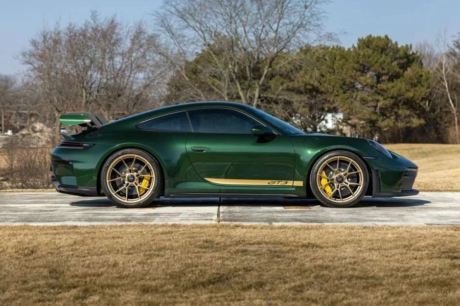 2026 Porsche - Image 4 of 31