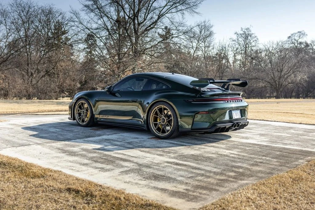 2026 Porsche - Image 21 of 31