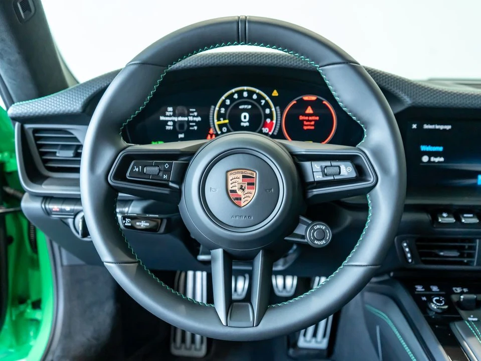 2026 Porsche 911 - Image 17 of 31