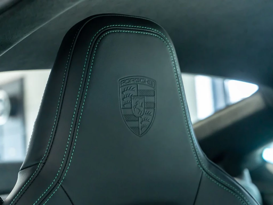 2026 Porsche 911 - Image 28 of 31