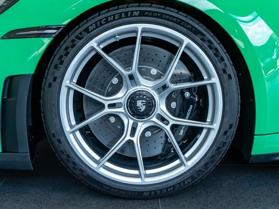 2026 Porsche 911 - Image 12 of 31