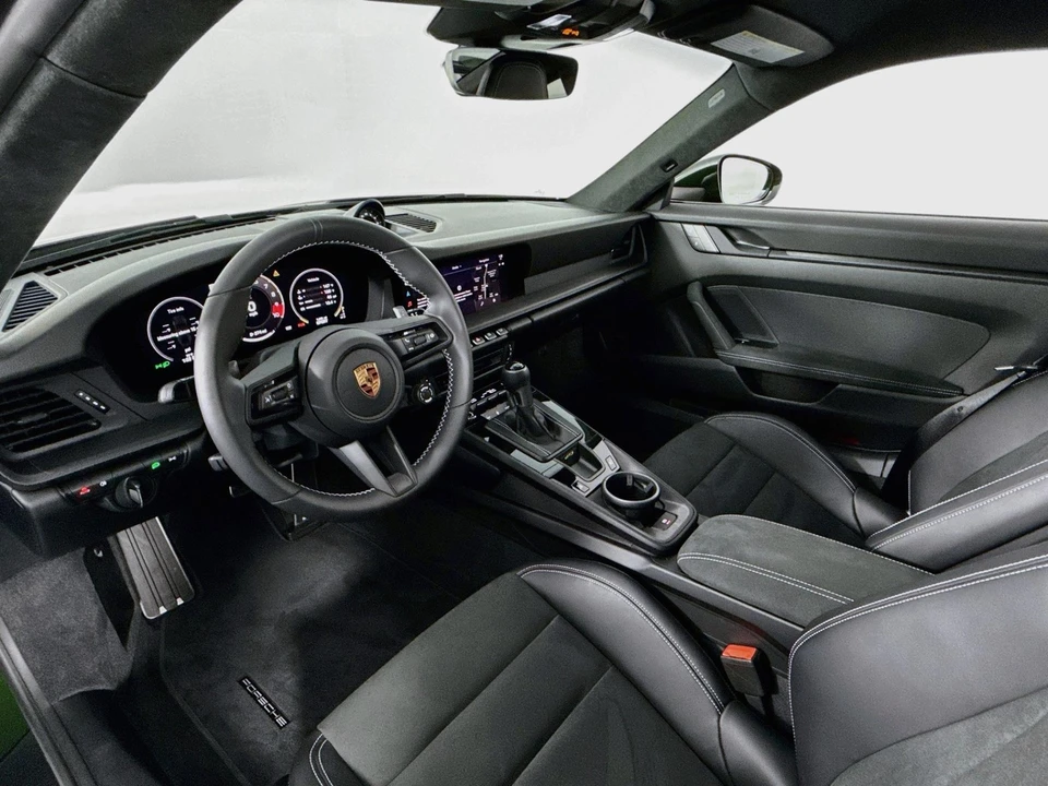 2026 Porsche 992 GT3 - Image 27 of 31