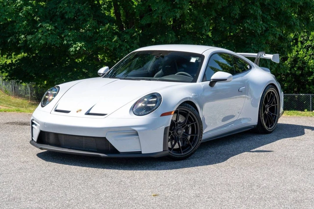 2026 Porsche 992 GT3 - Image 2 of 5