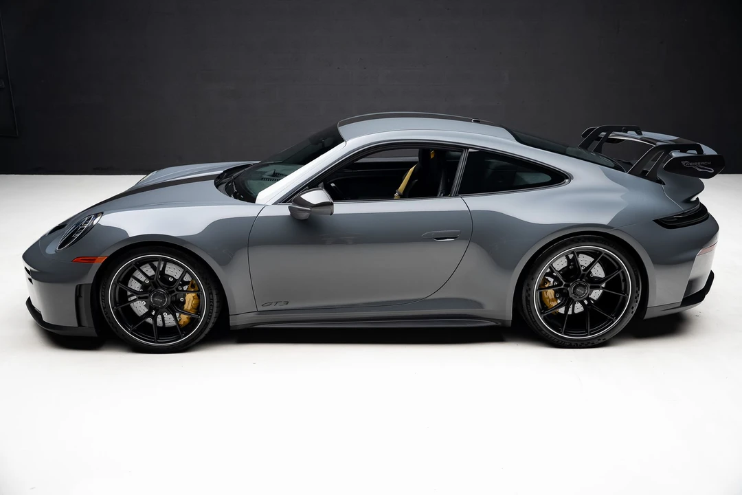 2026 Porsche 992 GT3 - Image 18 of 31