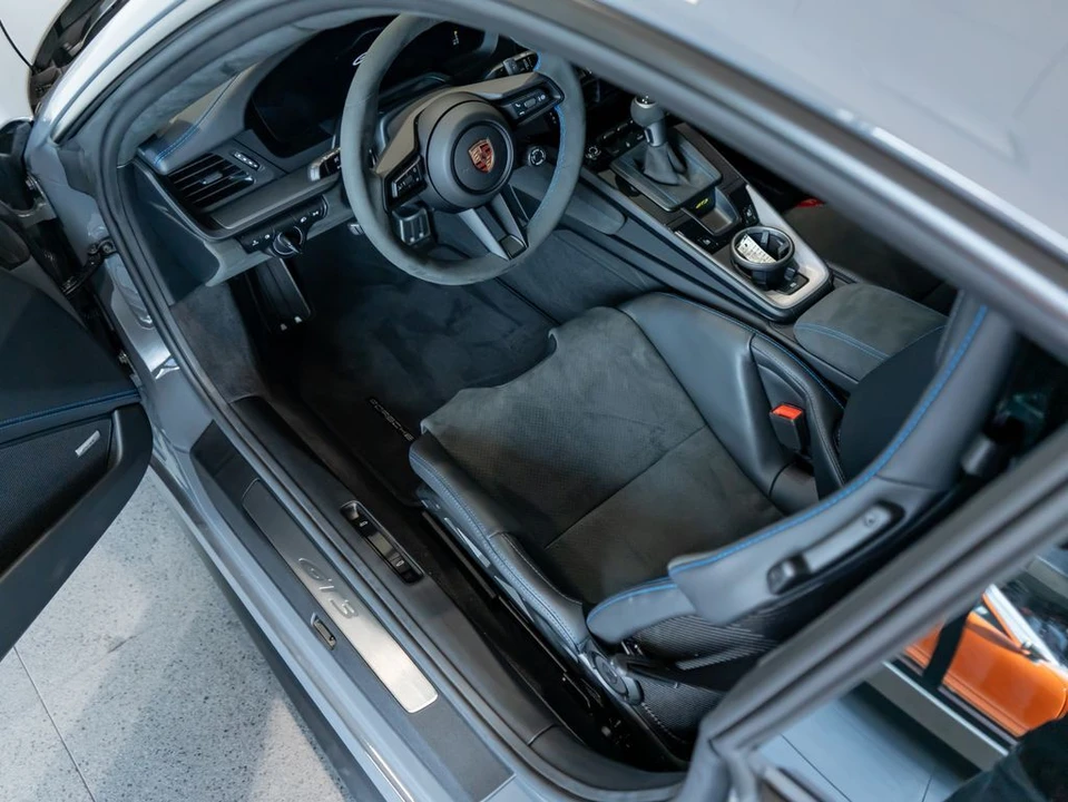 2026 Porsche 992 GT3 - Image 5 of 31