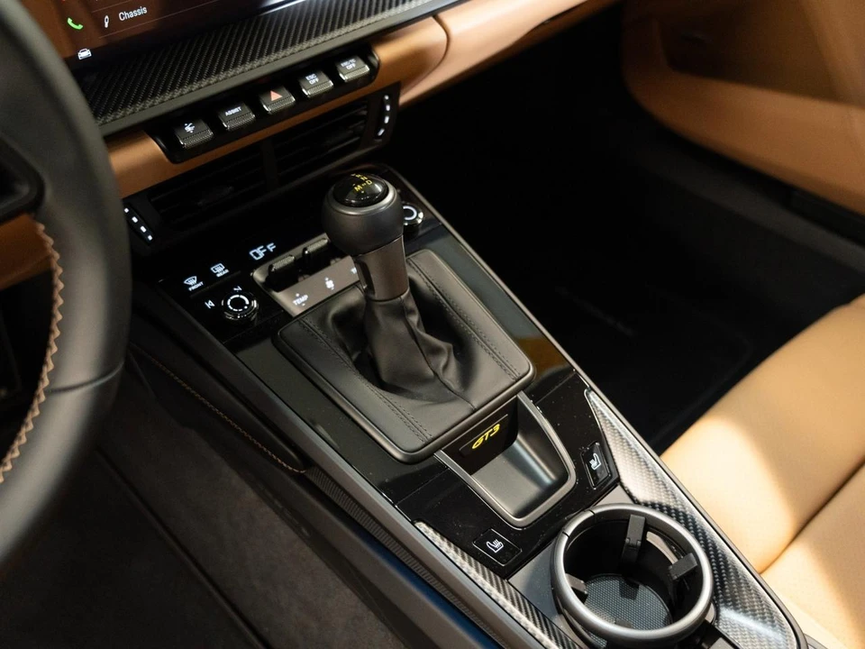 2026 Porsche 992 GT3 - Image 25 of 29