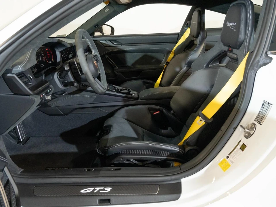 2026 Porsche 992 GT3 - Image 19 of 31