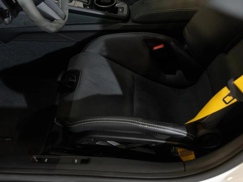 2026 Porsche 992 GT3 - Image 18 of 31