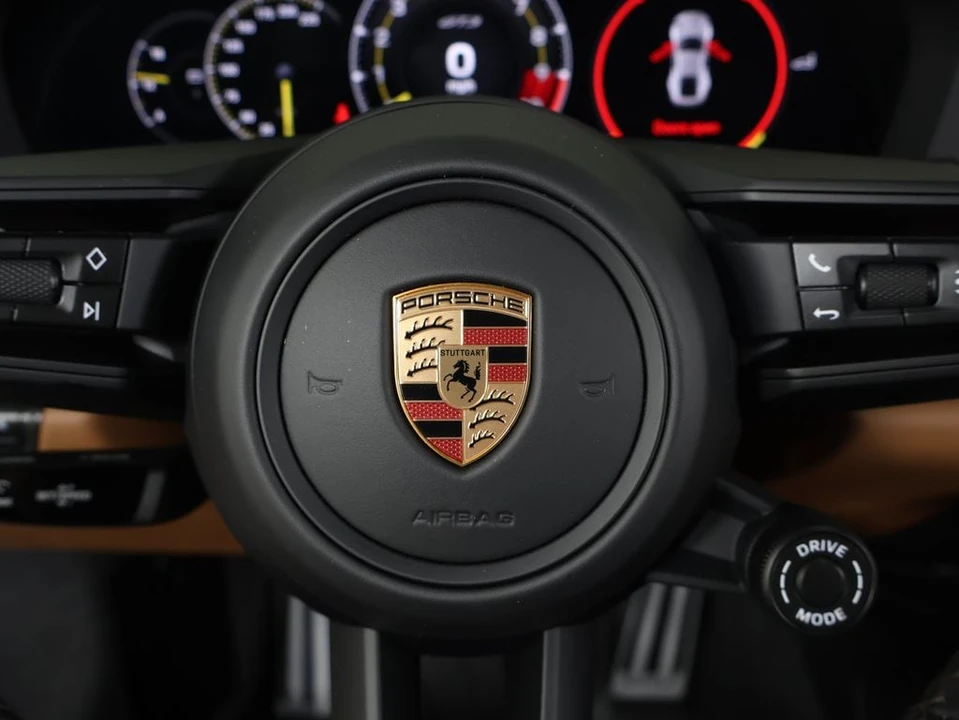 2026 Porsche 992 GT3 - Image 26 of 31