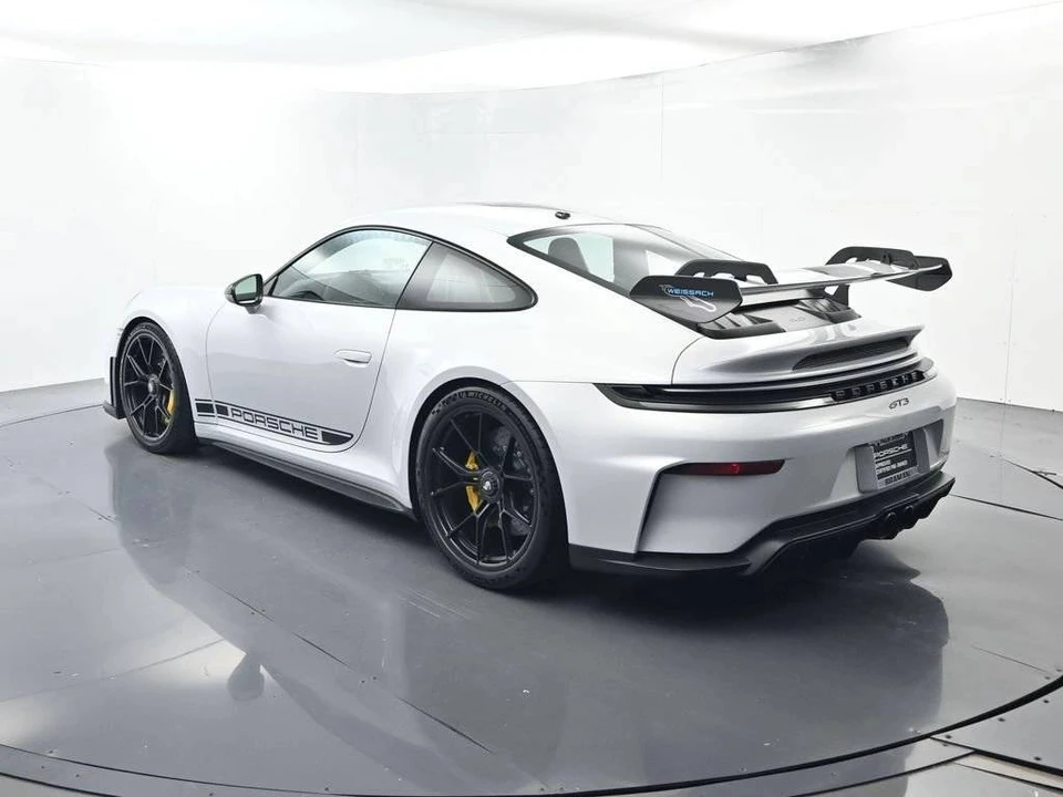 2026 Porsche 992 GT3 - Image 3 of 5
