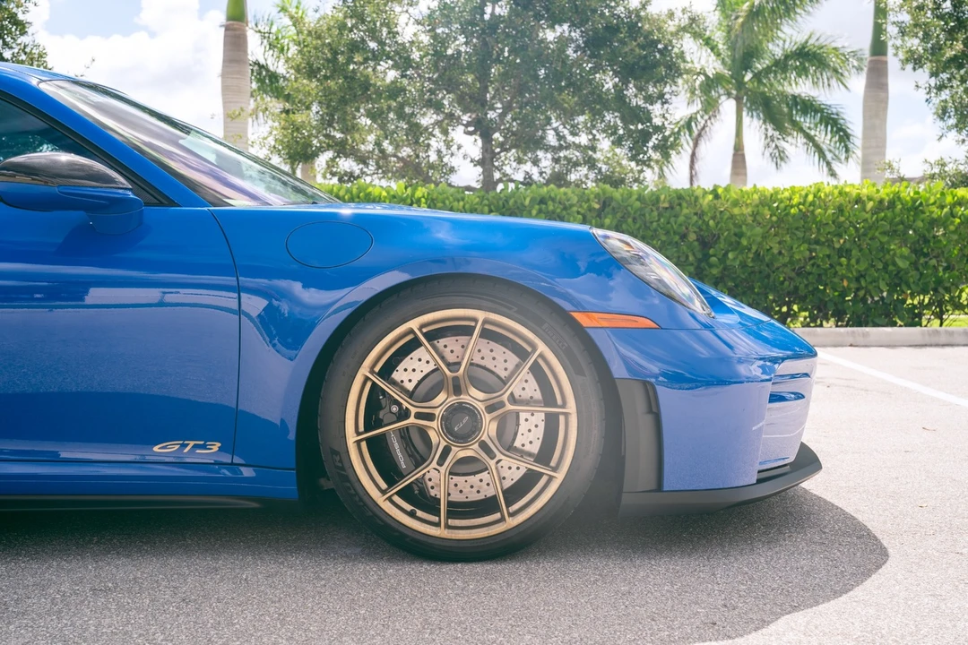 2026 Porsche - Image 16 of 31