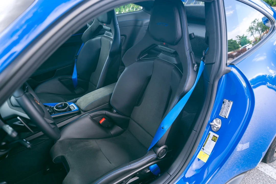 2026 Porsche - Image 27 of 31