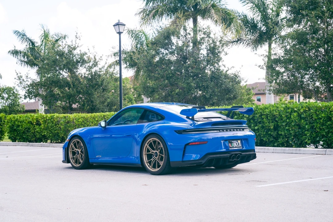 2026 Porsche - Image 7 of 31
