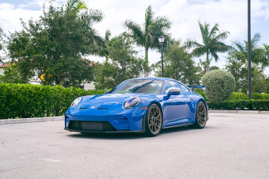 2026 Porsche - Image 26 of 31