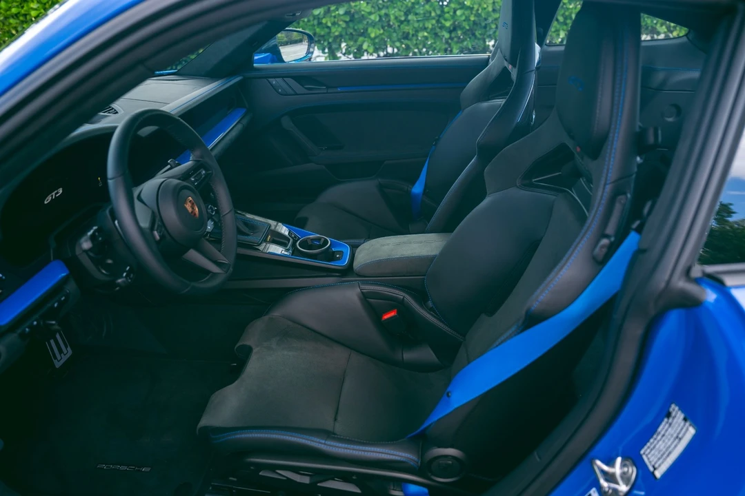 2026 Porsche - Image 2 of 31