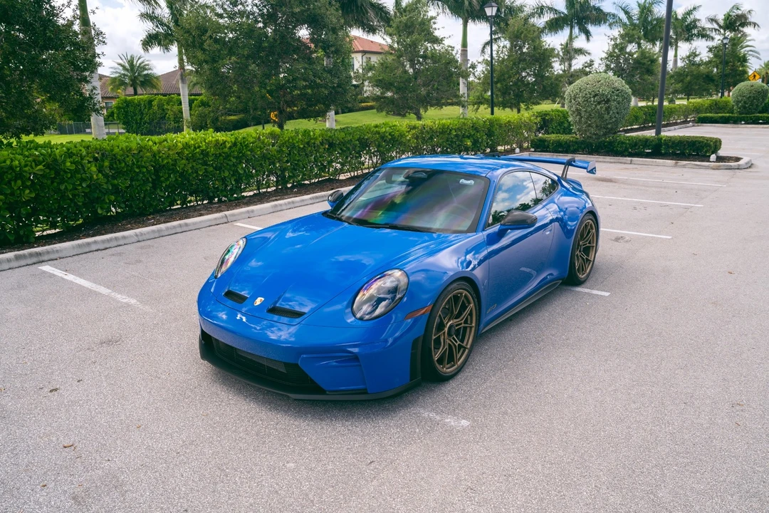 2026 Porsche - Image 3 of 31